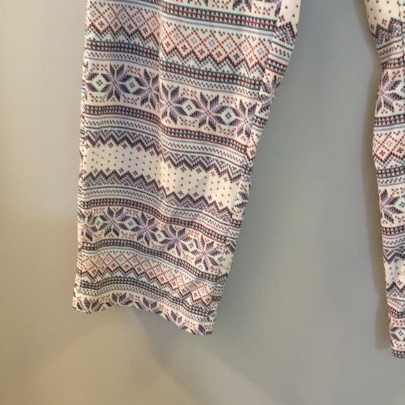 NAUTICA snowflakes themed medium pajama loungewear pants - Picture 4 of 14